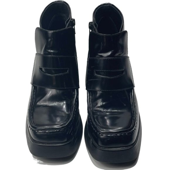 Vagabond Black Chunky Ankle Boots with Lace-Up Design - Picture 5 of 16